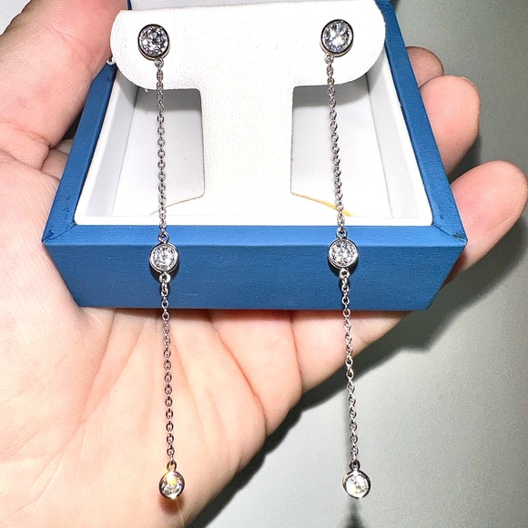 Tiffany & Co .30tcw in Platinum (PT950) Diamond by the Yard Like NEW! - Picture 7 of 16